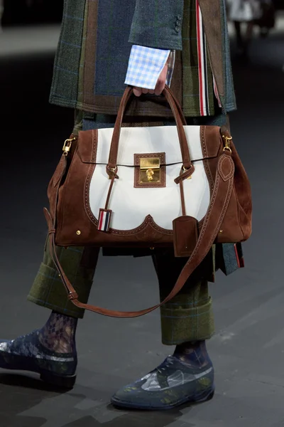 Look 256